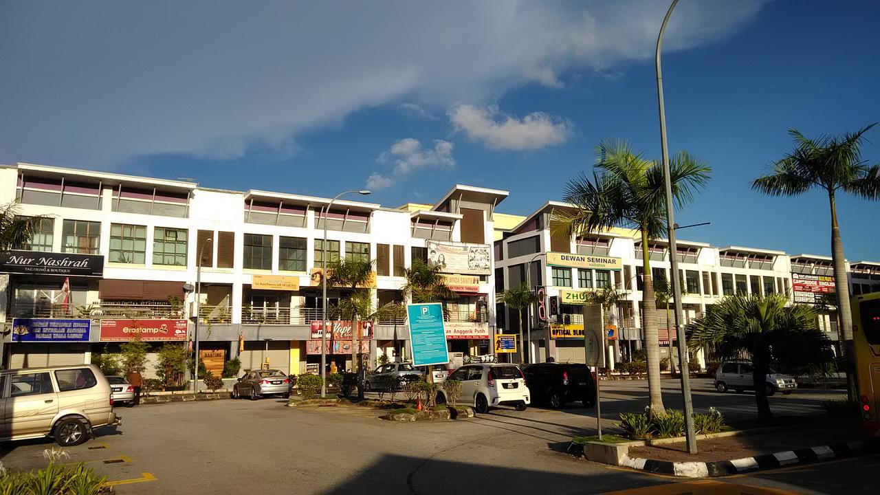 Myera Hotel Banting  Exterior foto